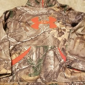 Youth large under armour hoodie